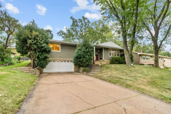 2401 Gettysburg AVE S, Saint Louis Park, MN 55426