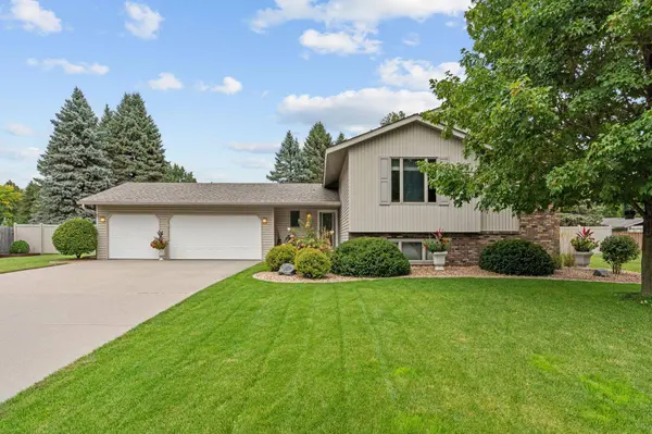 4760 Larson RD, Shoreview, MN 55126