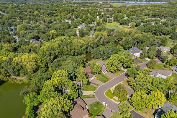 6390 Fawn LN, Lino Lakes, MN 55014