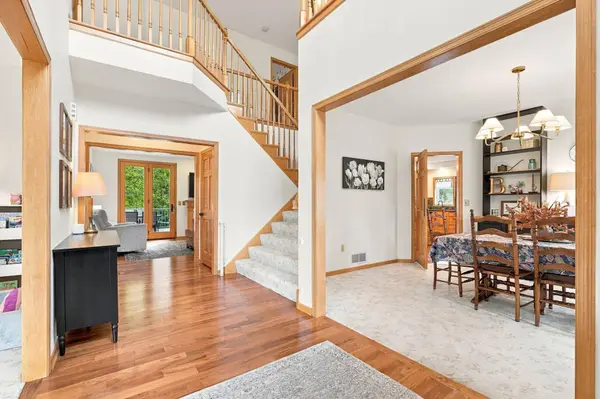 16130 39th PL N, Plymouth, MN 55446