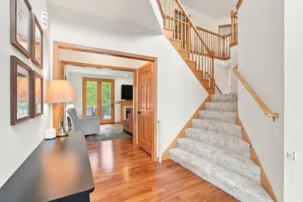 16130 39th PL N, Plymouth, MN 55446