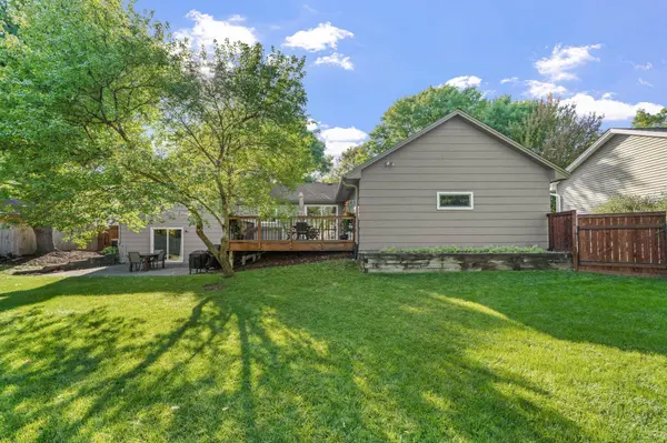 9150 Orchid LN N, Maple Grove, MN 55369