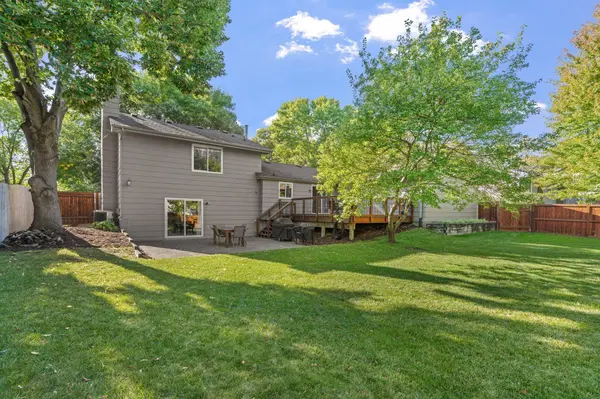 9150 Orchid LN N, Maple Grove, MN 55369