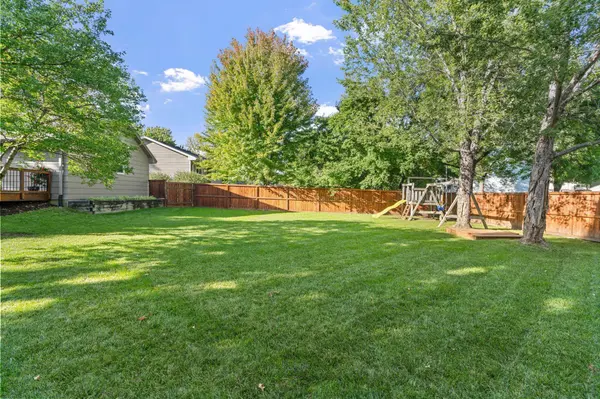 9150 Orchid LN N, Maple Grove, MN 55369