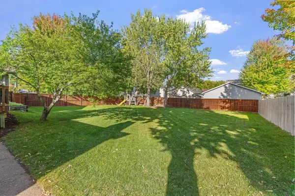 9150 Orchid LN N, Maple Grove, MN 55369