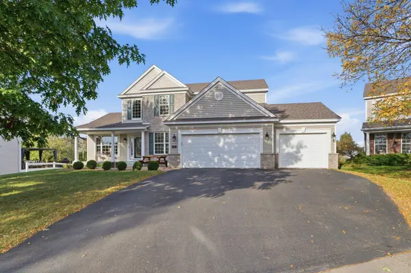 2421 Golf PL, Woodbury, MN 55129