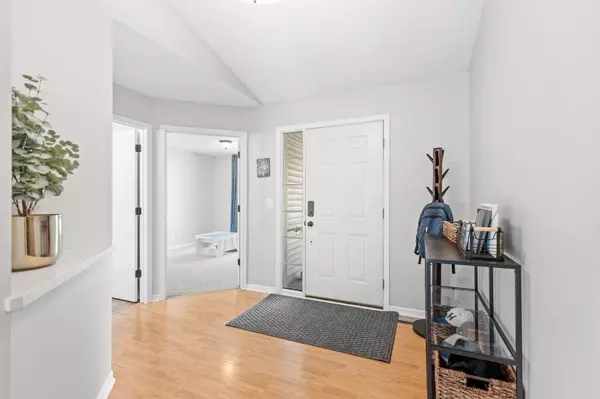 554 Marmik CIR, Hastings, MN 55033