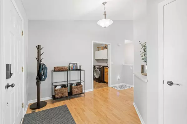 554 Marmik CIR, Hastings, MN 55033