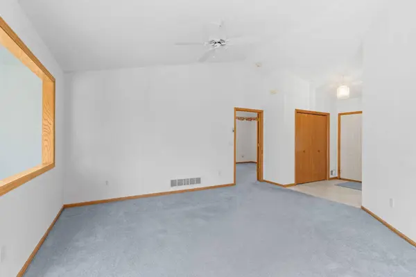 3700 Ladyslipper LN N, Brooklyn Park, MN 55443