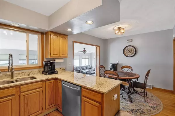 107 Dormar DR, Syracuse, NY 13212