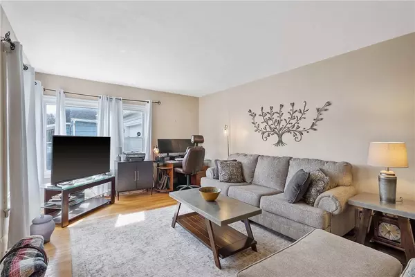 107 Dormar DR, Syracuse, NY 13212