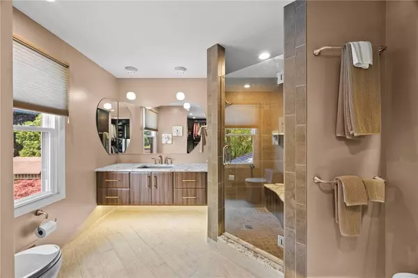 59 Pearson LN, Rochester, NY 14612