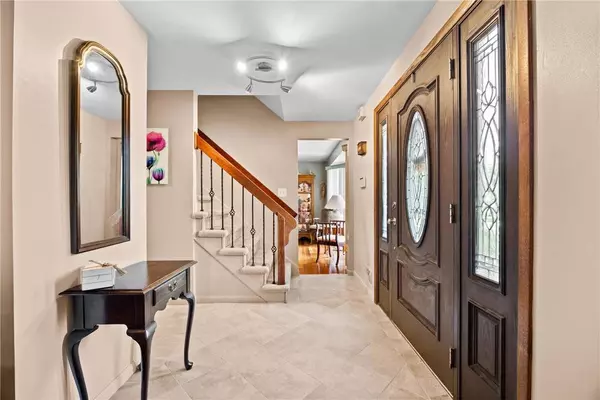 59 Pearson LN, Rochester, NY 14612