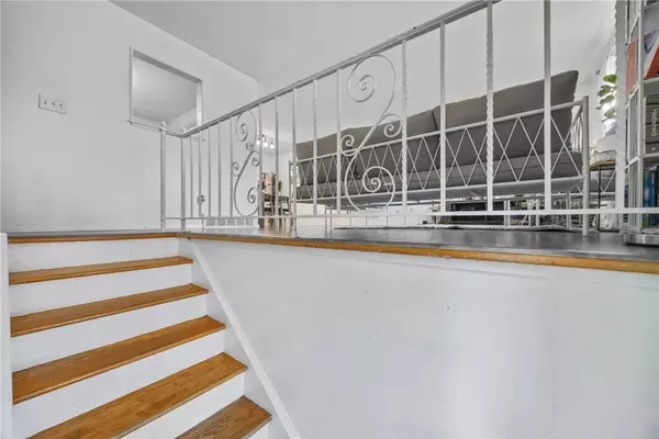 43 Gemini CIR, Rochester, NY 14606