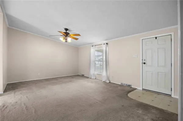 31 Picture Book Park, West Bloomfield, NY 14585