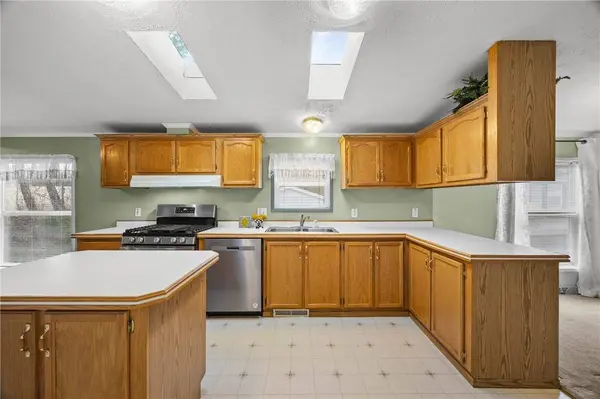 31 Picture Book Park, West Bloomfield, NY 14585