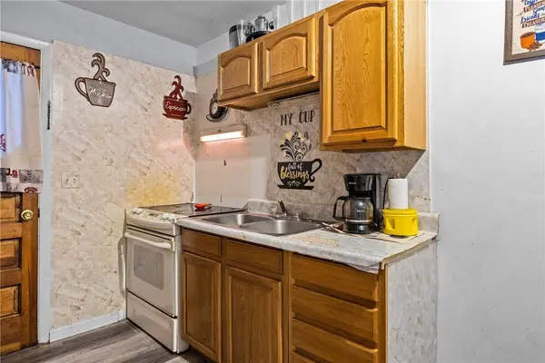 110-112 Evelyn ST, Rochester, NY 14606