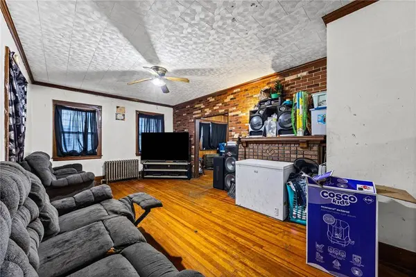 18 Bauer ST, Rochester, NY 14606