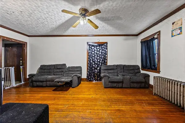 18 Bauer ST, Rochester, NY 14606