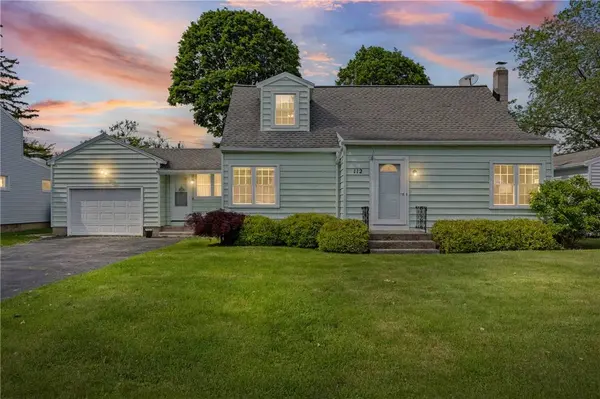 112 Sharon DR, Rochester, NY 14626