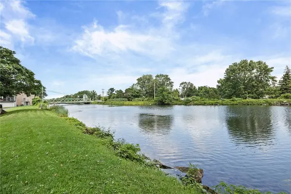 91 State ST, Brockport, NY 14420