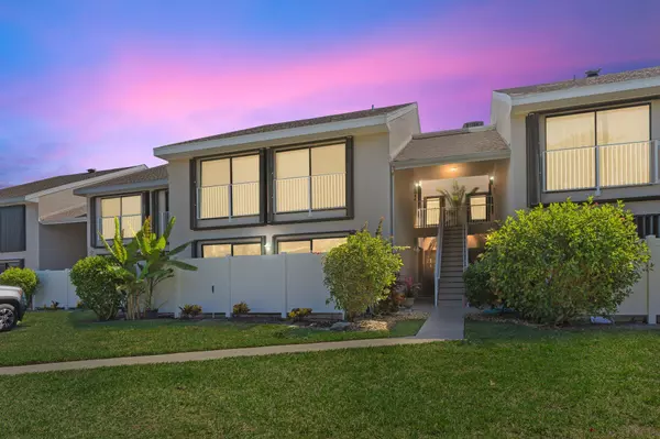 3212 S Lakeview CIR 10-205, Fort Pierce, FL 34949