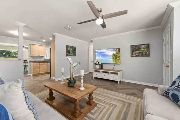 7907 Lakeside WAY, Fort Pierce, FL 34951