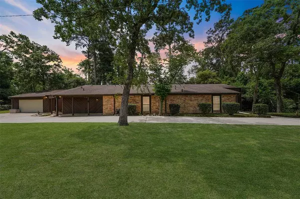 107 Glenmora CT, Conroe, TX 77385