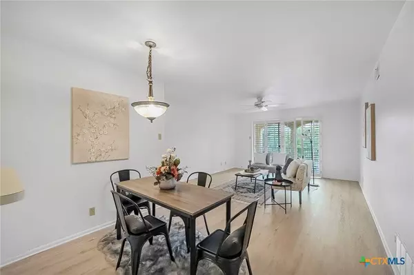 8702 Village DR #1005, San Antonio, TX 78217