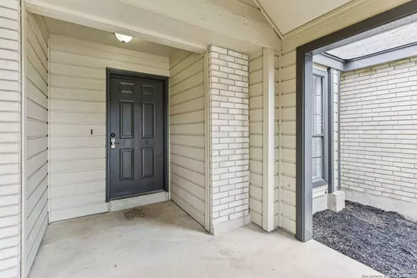 7708 Brunning Ct, Live Oak, TX 78233