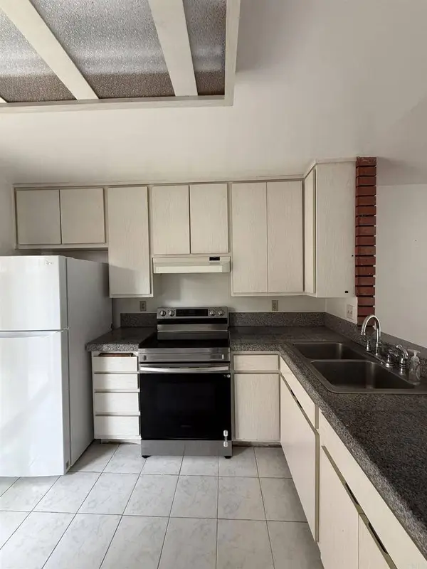 6504 Bell Bluff AVE, San Diego, CA 92119