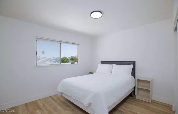 4242 Tarkin AVE, Las Vegas, NV 89120