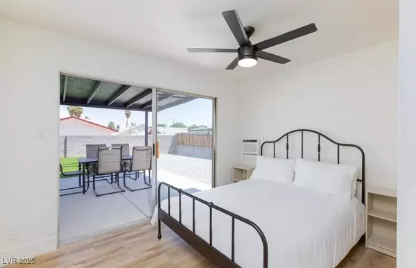 4242 Tarkin AVE, Las Vegas, NV 89120