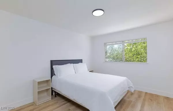 4242 Tarkin AVE, Las Vegas, NV 89120