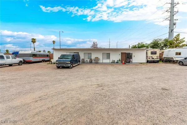 1713 Ophir DR, Las Vegas, NV 89106