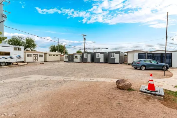 1713 Ophir DR, Las Vegas, NV 89106