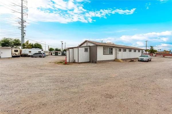 1713 Ophir DR, Las Vegas, NV 89106