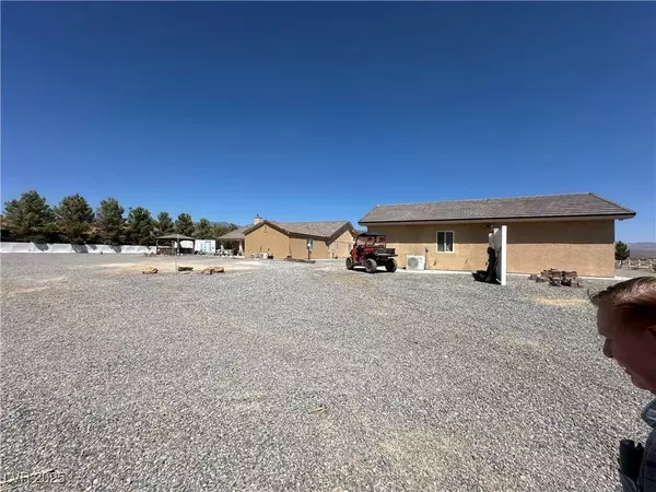 5520 N Leslie ST, Pahrump, NV 89060