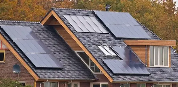 Leasing vs. Purchasing Solar Panels: Which Is Right for You?
