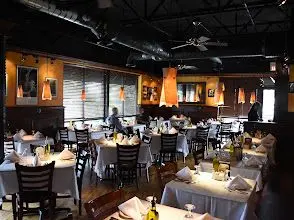 Top 5 Sit Down Restaurants in Clarendon Hills, IL for Dinner and Why
