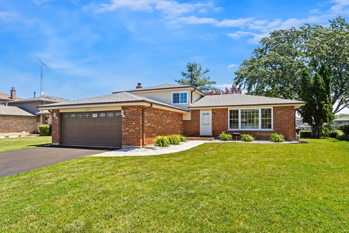 16809 Creekside Ave, Tinley Park, IL 60487-2237