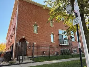 6235 S Knox Ave #E, Chicago, IL 60629-5495