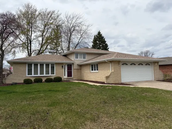 14044 Terry Dr, Orland Park, IL 60462-2234