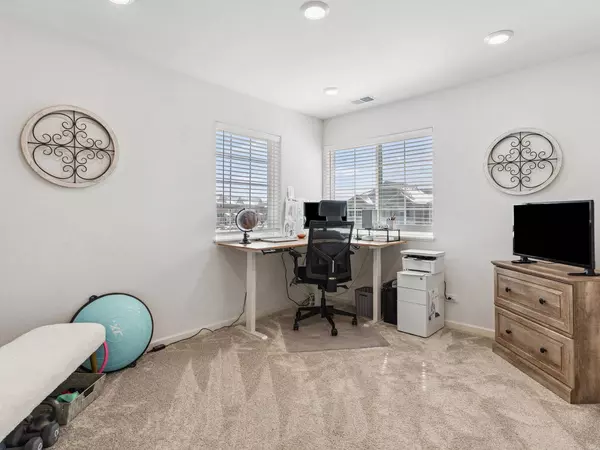 1524 Wind Energy PASS, Batavia, IL 60510