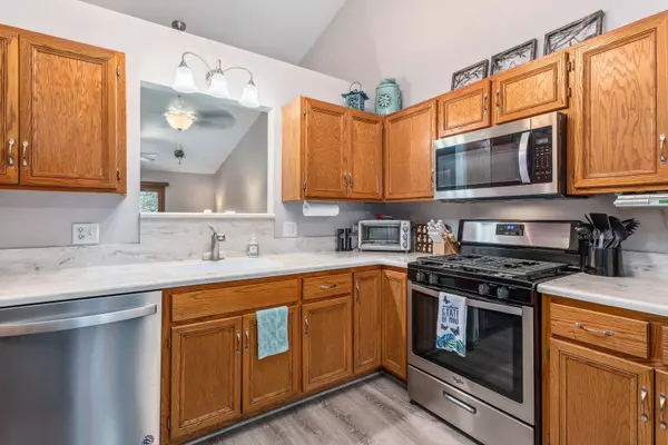 2504 Par Four Court #2504, Joliet, IL 60436