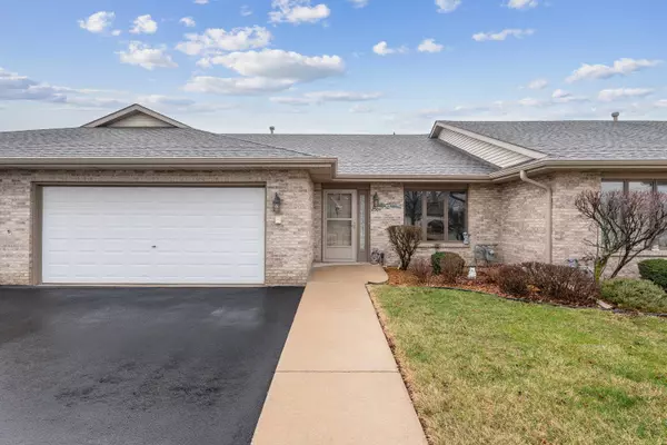 2504 Par Four Court #2504, Joliet, IL 60436