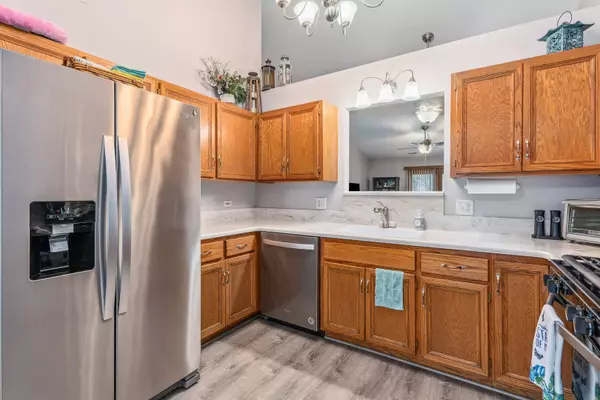 2504 Par Four Court #2504, Joliet, IL 60436