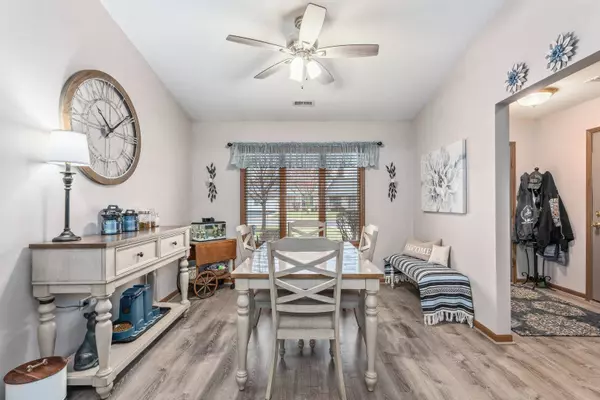 2504 Par Four Court #2504, Joliet, IL 60436