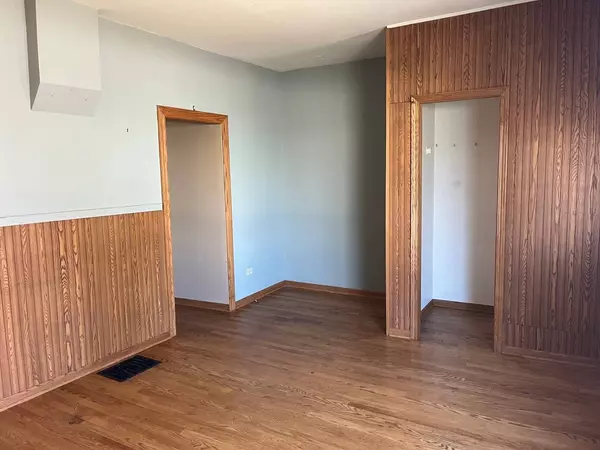 531 2nd Street, Lemont, IL 60439