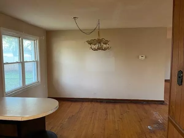 7239 W 110th Street, Worth, IL 60482